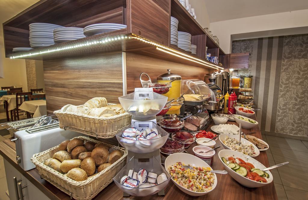 Metropolitan Apartments Краків Екстер'єр фото