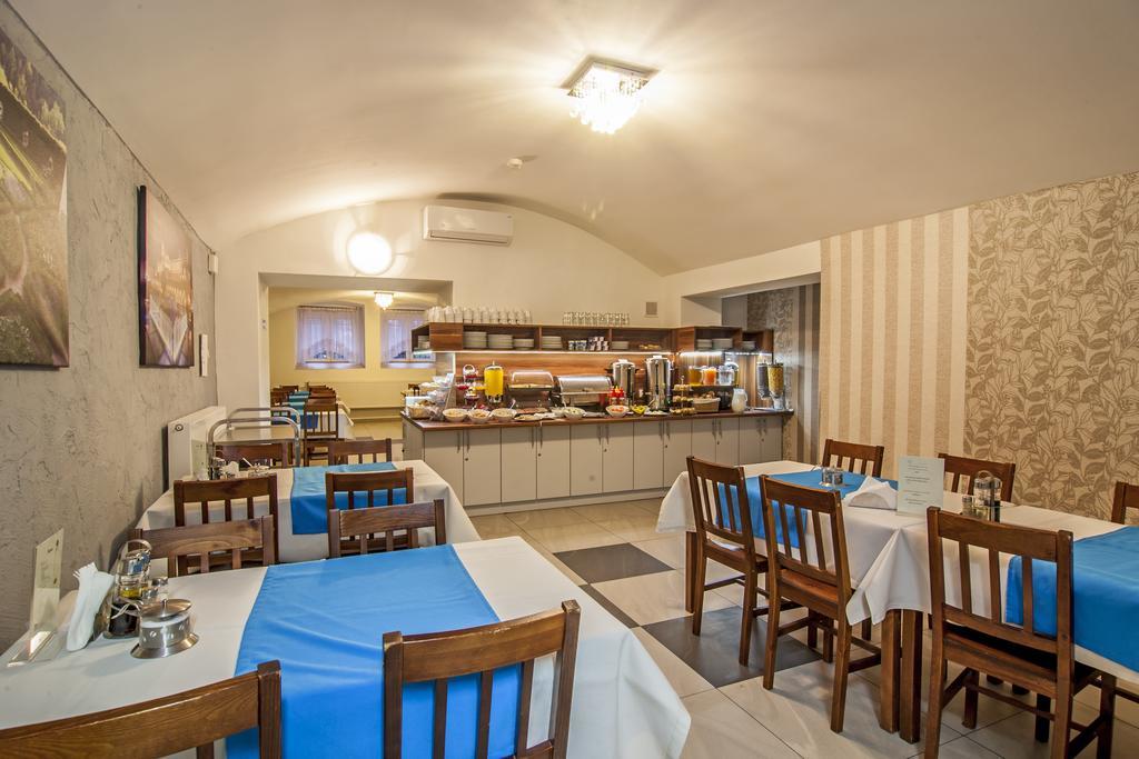 Metropolitan Apartments Краків Екстер'єр фото